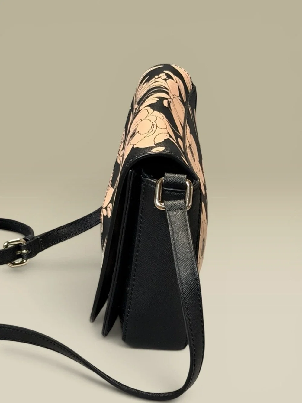 Kate Spade New York Large Carsen Crossbody Bag Laurel Way Gardenia Black Multi